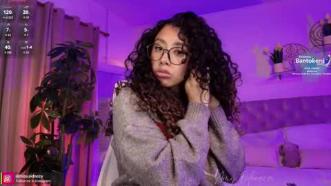 Snapshot of miss_sidney chatting on 09-30-25, 01:27 Amy Olivera online show from 09-30-25, 01:27