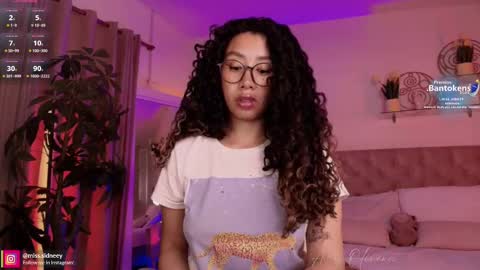 Snapshot of miss_sidney chatting on 10-01-25, 01:06 Amy Olivera online show from 10-01-25, 01:06