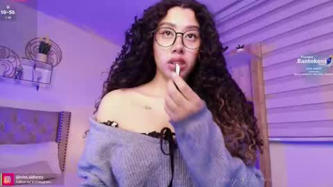 Snapshot of miss_sidney chatting on 10-14-25, 01:23 Amy Olivera online show from 10-14-25, 01:23