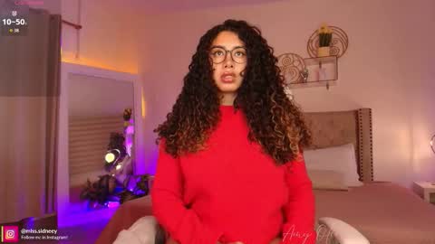 Snapshot of miss_sidney chatting on 10-28-25, 01:25 Amy Olivera online show from 10-28-25, 01:25
