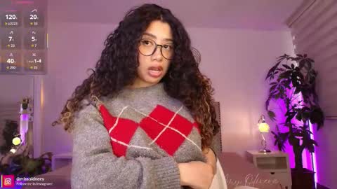 Snapshot of miss_sidney chatting on 11-03-25, 12:06 Amy Olivera online show from 11-03-25, 12:06