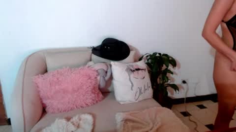 Sophie online show from 04-11-26, 02:16