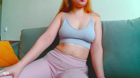 Snapshot of miss_sophy_ chatting on 02-19-25, 08:22 Sophy online show from 02-19-25, 08:22