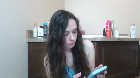 Bella online show from 01-19-25, 10:49