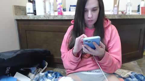 Bella online show from 02-04-25, 02:28