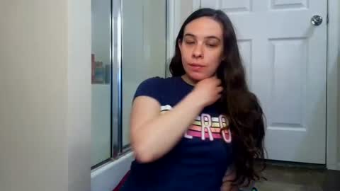 Bella online show from 06-24-26, 02:32