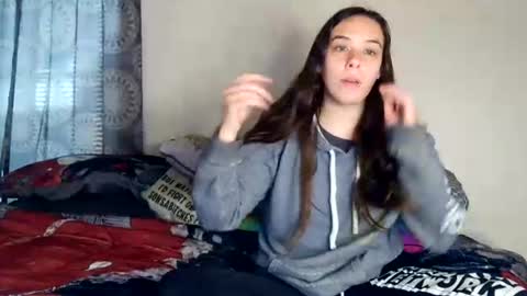 Bella online show from 07-22-26, 04:54