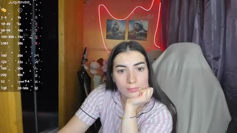 Snapshot of miss_tasy chatting on 03-01-25, 03:53 Melanie January 15th is my birthday there will be an interesting show online show from 03-01-25, 03:53