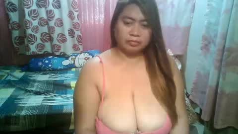 Snapshot of miss_v0lcan0 chatting on 02-08-25, 03:19 miss v0lcan0 online show from 02-08-25, 03:19