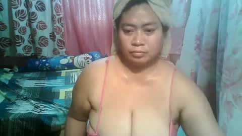 Snapshot of miss_v0lcan0 chatting on 02-08-25, 10:39 miss v0lcan0 online show from 02-08-25, 10:39