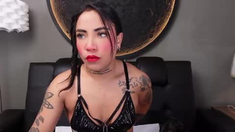 Vaiolette online show from 06-27-26, 11:04