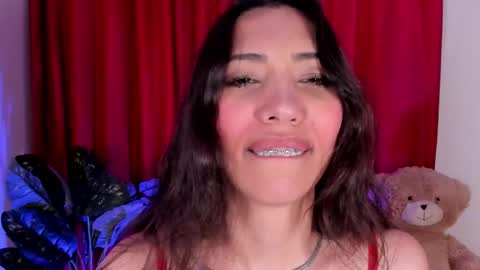 Miss Veronica online show from 10-28-25, 01:36