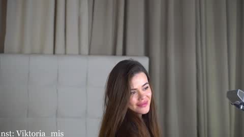 Miss Victoria online show from 12-05-25, 06:26