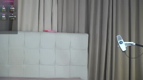 Snapshot of miss_viktoria chatting on 06-07-26, 06:00 Miss Victoria online show from 06-07-26, 06:00