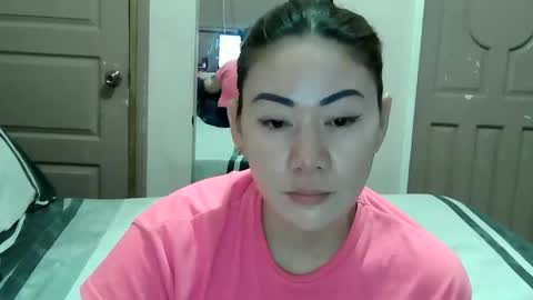 HOT MOMMY ZEPHYR online show from 02-15-26, 03:36