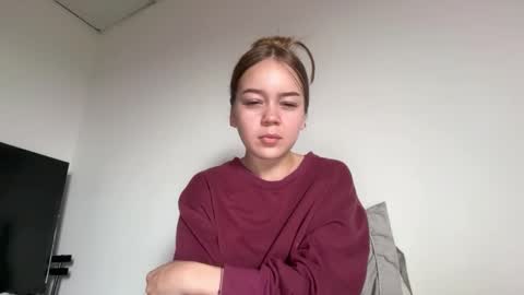 Snapshot of missameliah chatting on 10-27-25, 12:31 Ameliahs online show from 10-27-25, 12:31