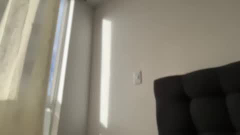 Snapshot of missameliah chatting on 11-21-25, 12:15 Ameliahs online show from 11-21-25, 12:15