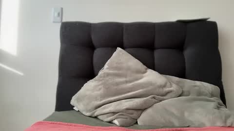 Snapshot of missameliah chatting on 12-02-25, 11:48 Ameliahs online show from 12-02-25, 11:48