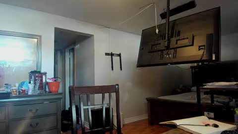 missandsircum online show from 03-04-25, 02:21