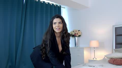        n g e l i n a        online show from 04-11-26, 01:15