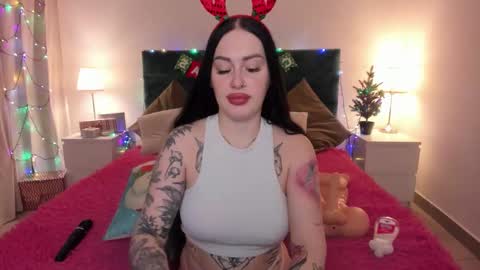 Angelina online show from 12-22-25, 10:29