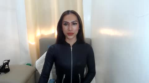Snapshot of missangelxxx chatting on 05-11-26, 05:46 missangelxxx online show from 05-11-26, 05:46