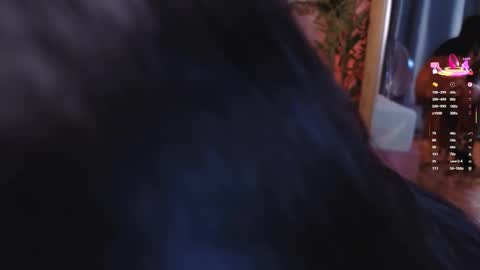 Laura online show from 02-11-26, 01:27