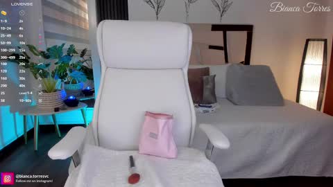 Bianca Torres online show from 02-13-25, 11:15