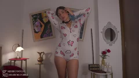 missbunnygirl online show from 07-18-26, 02:10