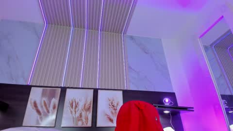 misscheelsee_as online show from 12-19-24, 08:02