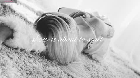 Chloe freelance model Please your thumbs up are important  online show from 04-09-26, 01:49