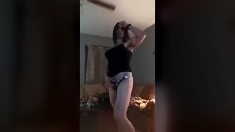 misscloemaytaylor online show from 06-30-26, 05:41