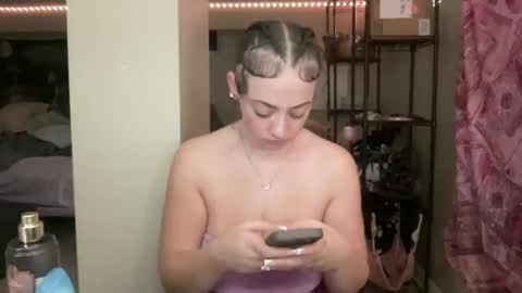 Snapshot of misscognacwoods chatting on 10-31-25, 03:46 Miss. CogacWoods online show from 10-31-25, 03:46