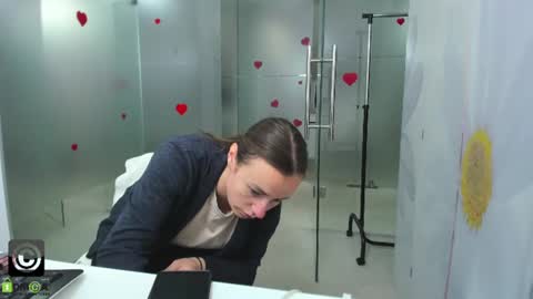 Snapshot of missdominna chatting on 06-17-26, 02:47 Miss Domina online show from 06-17-26, 02:47