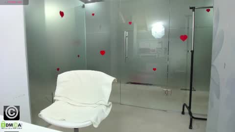 Snapshot of missdominna chatting on 06-30-26, 02:56 Miss Domina online show from 06-30-26, 02:56
