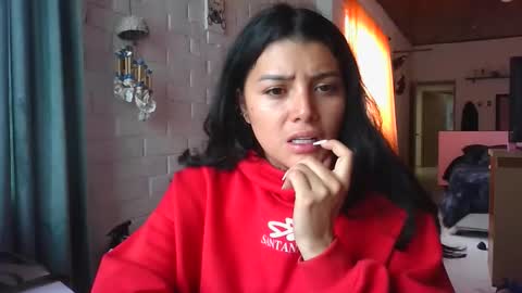 melodie  online show from 10-06-25, 07:00