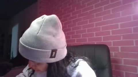 melodie  online show from 11-26-25, 04:24