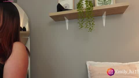 Yuliana online show from 11-14-25, 09:52