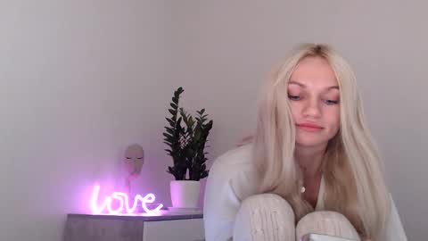 EMMA online show from 12-15-24, 09:31