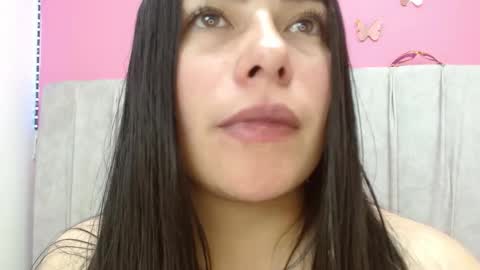 Snapshot of missexy303av chatting on 12-21-24, 06:02 missexy303av online show from 12-21-24, 06:02