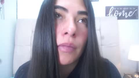 Snapshot of missexy303av chatting on 01-05-25, 04:27 missexy303av online show from 01-05-25, 04:27