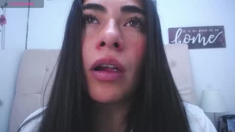 Snapshot of missexy303av chatting on 02-16-25, 04:32 missexy303av online show from 02-16-25, 04:32