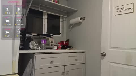 Snapshot of misshannaho chatting on 10-20-25, 02:12 misshannaho online show from 10-20-25, 02:12