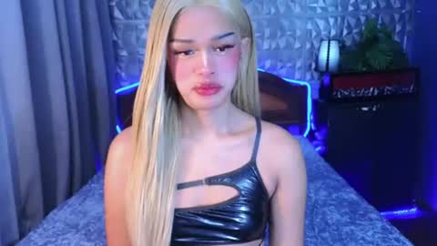 im your queen steffie online show from 06-13-26, 05:44
