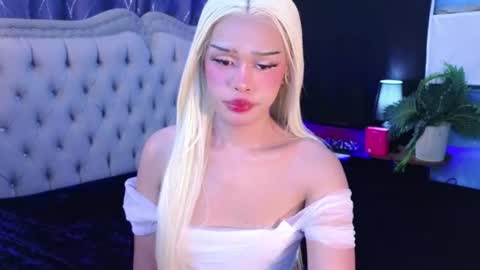 im your queen steffie online show from 07-16-26, 02:12