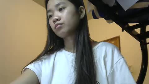 Snapshot of missjona08 chatting on 12-22-24, 05:21 Jona online show from 12-22-24, 05:21