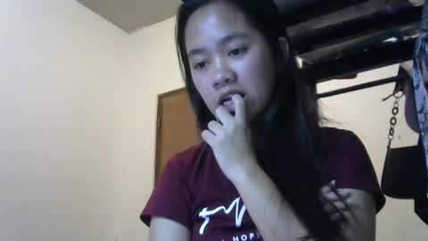 Snapshot of missjona08 chatting on 01-21-25, 06:34 Jona online show from 01-21-25, 06:34