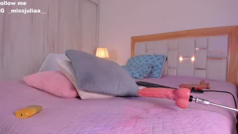 A N N Y online show from 12-12-24, 10:02