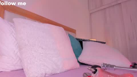 A N N Y online show from 02-08-25, 11:45