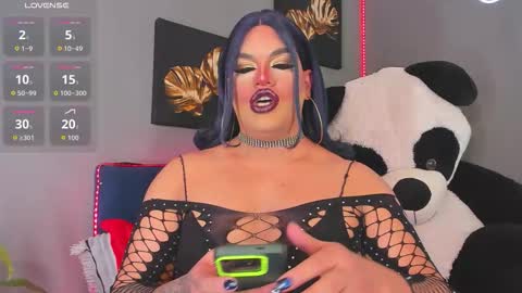 kassandra lazcano online show from 12-02-25, 01:00